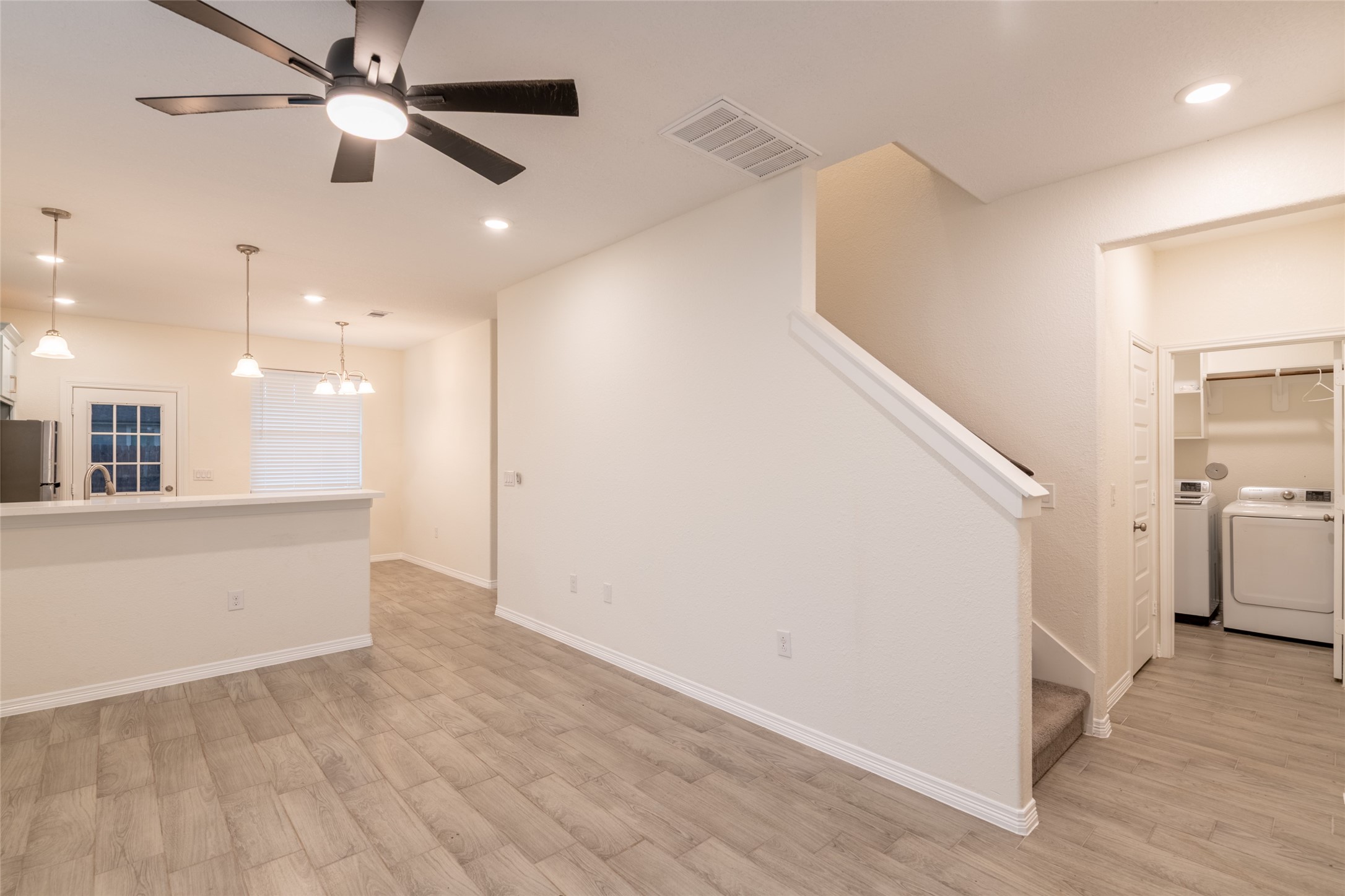 25012 Armagh Road Hempstead, TX 77445 - Photo 7 of 33 a view of a hallway with a kitchen