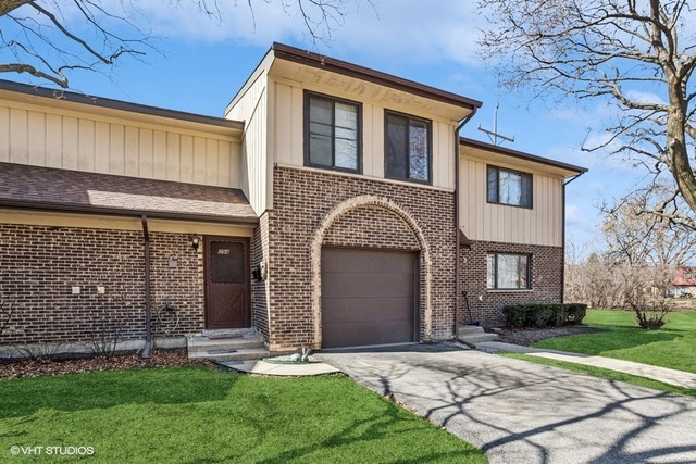 294 East Rimini Court, Unit 294 Palatine, IL 60067 - Photo 1 of 1