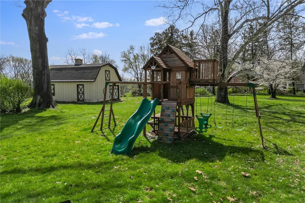 8 Orchard Place Excelsior Springs, MO 64024 - Photo 15 of 87