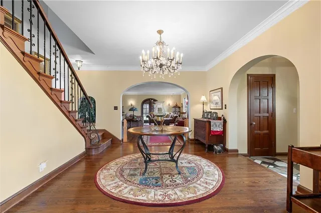 $857,500 | 8 Orchard Place, Excelsior Springs, MO 64024