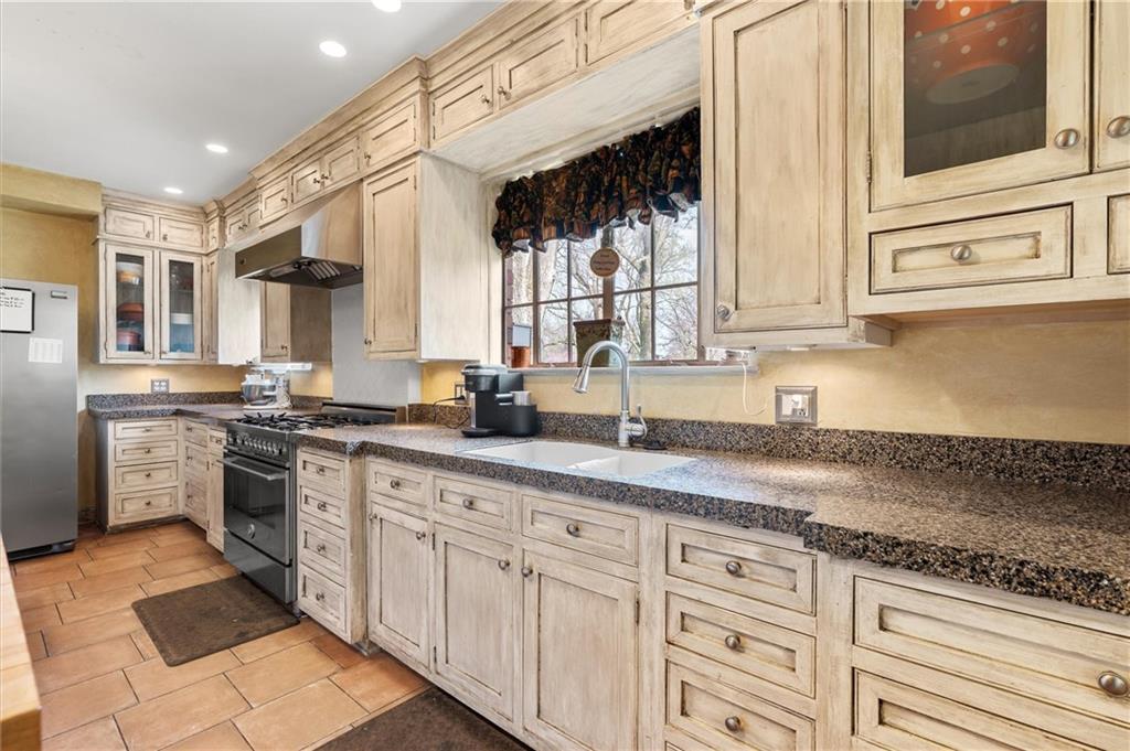 8 Orchard Place Excelsior Springs, MO 64024 - Photo 30 of 87