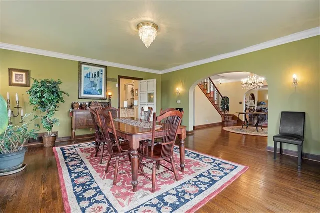 $857,500 | 8 Orchard Place, Excelsior Springs, MO 64024