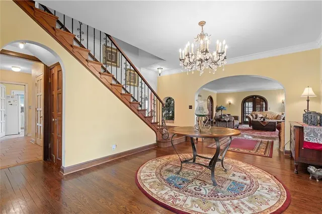 $857,500 | 8 Orchard Place, Excelsior Springs, MO 64024