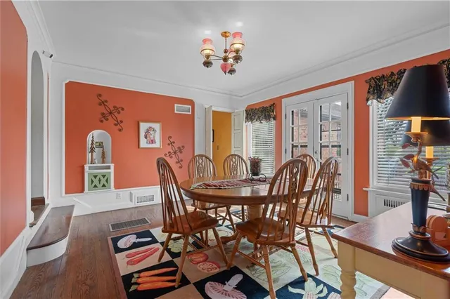 $857,500 | 8 Orchard Place, Excelsior Springs, MO 64024