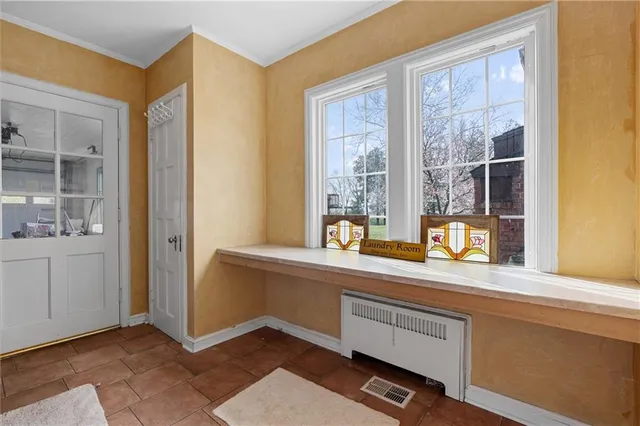 $857,500 | 8 Orchard Place, Excelsior Springs, MO 64024