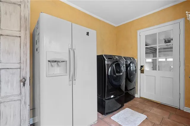 $857,500 | 8 Orchard Place, Excelsior Springs, MO 64024