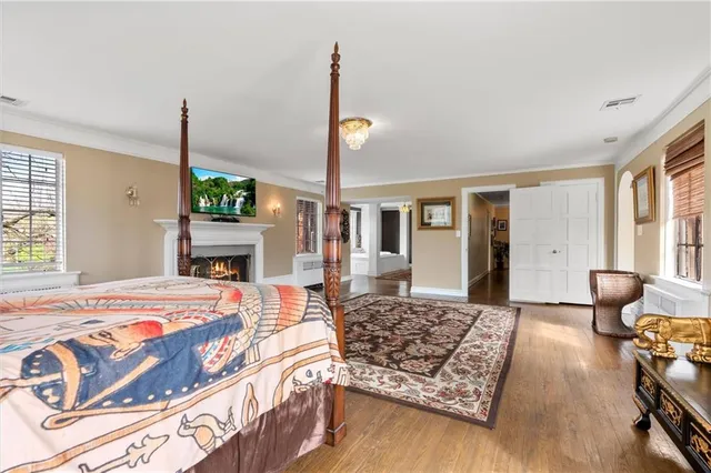 $857,500 | 8 Orchard Place, Excelsior Springs, MO 64024