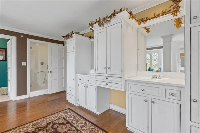 $857,500 | 8 Orchard Place, Excelsior Springs, MO 64024