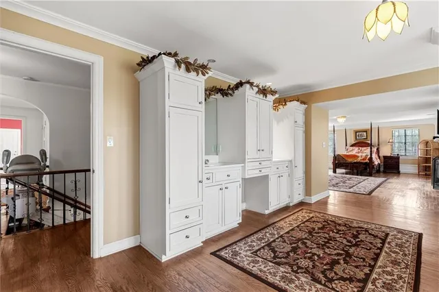 $857,500 | 8 Orchard Place, Excelsior Springs, MO 64024