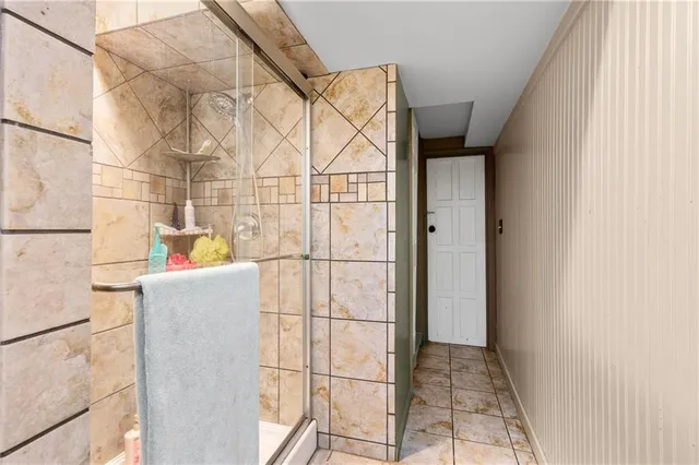 $857,500 | 8 Orchard Place, Excelsior Springs, MO 64024