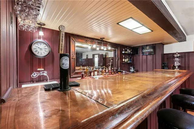 $857,500 | 8 Orchard Place, Excelsior Springs, MO 64024