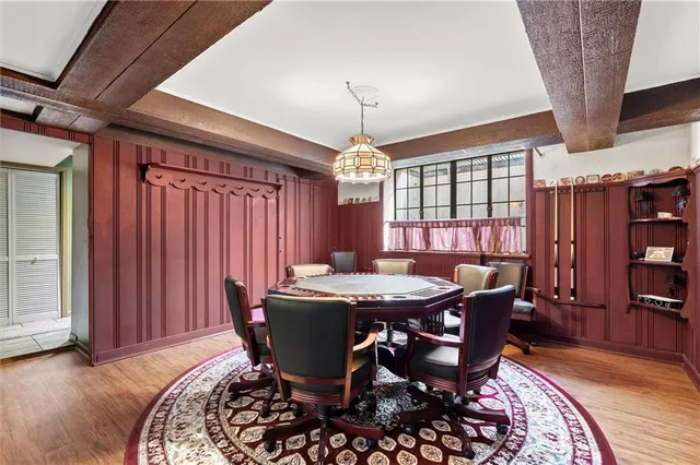 $857,500 | 8 Orchard Place, Excelsior Springs, MO 64024