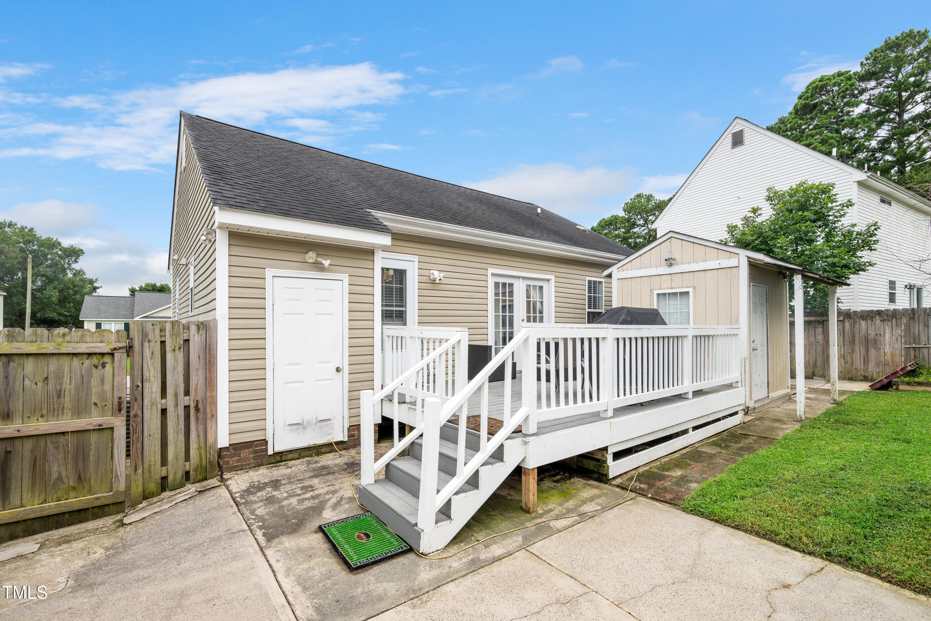 4809 Hallam Way Raleigh, NC 27616 - Photo 27 of 30 a front view of a house with garden