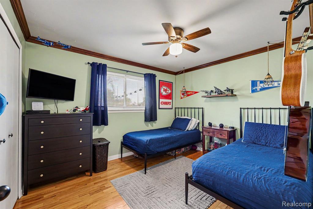 47391 Kathleen Road Macomb, MI 48044 - Photo 16 of 25