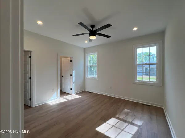 $2,000 | 401 James Street, Vass, NC 28394