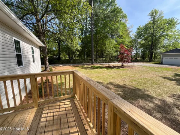$2,000 | 401 James Street, Vass, NC 28394