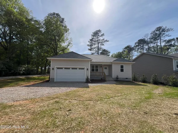 $2,000 | 401 James Street, Vass, NC 28394