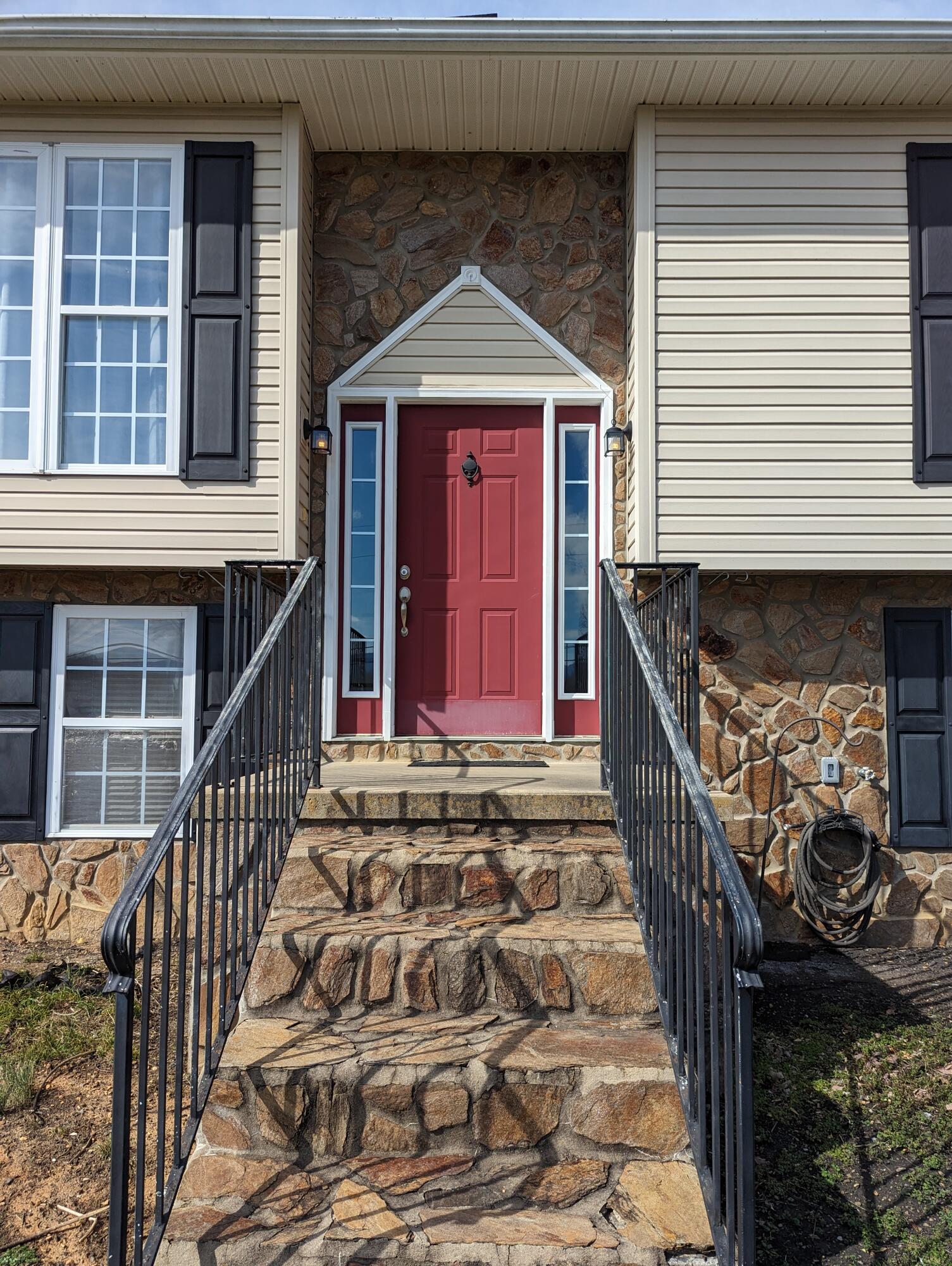 505 Pinto Road Greeneville, TN 37745 - Photo 2 of 24 PXL_20230214_183449226