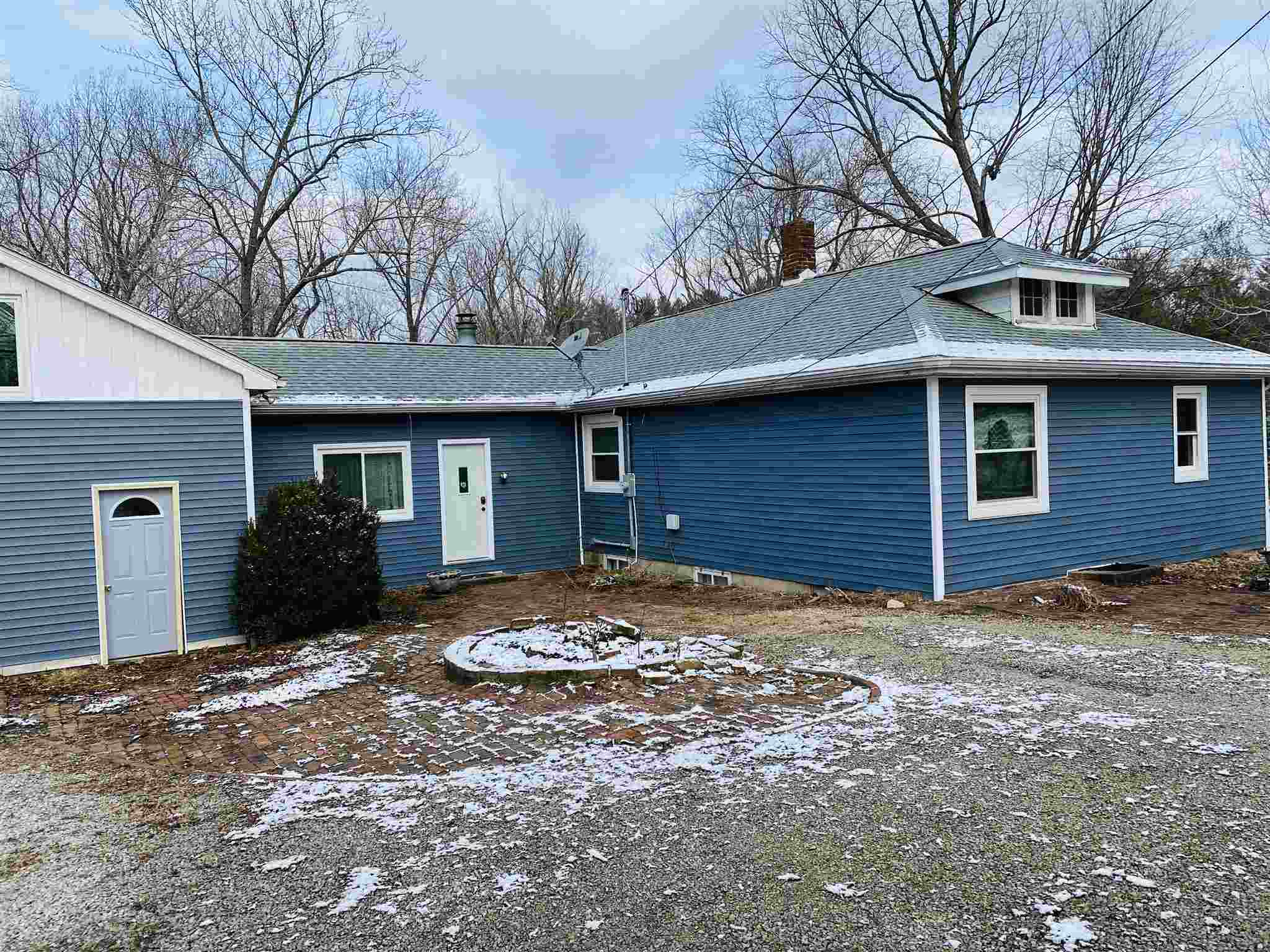 8514 Old State Road Evansville, IN 47710 - Photo 1 of 17