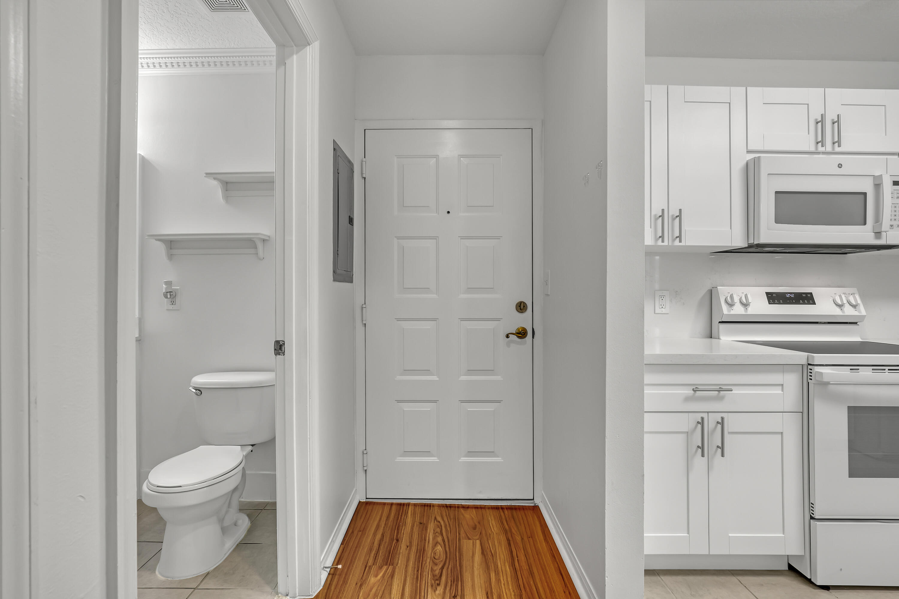 1155 Main Street, Unit 219 Jupiter, FL 33458 - Photo 3 of 25 entrance