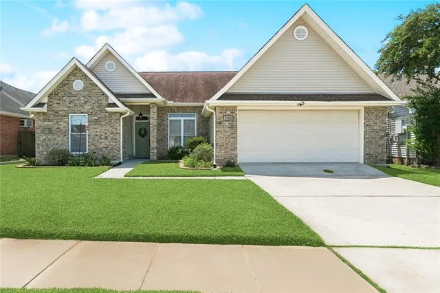 $285,000 | 1921 Bradford Place, Harvey, LA 70058