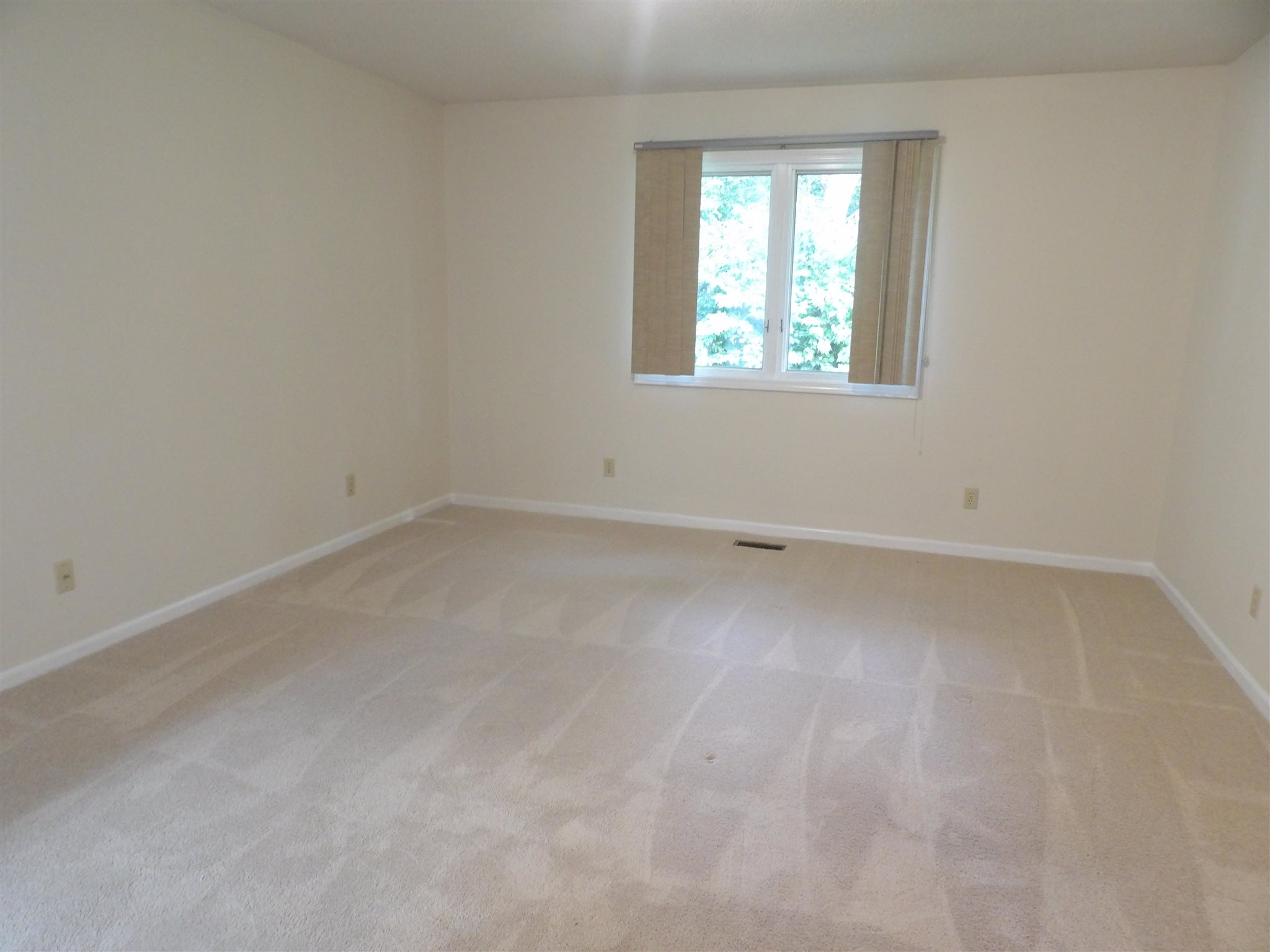 2504 North Morrison Road Muncie, IN 47304 - Photo 13 of 29 Gallery Image 13