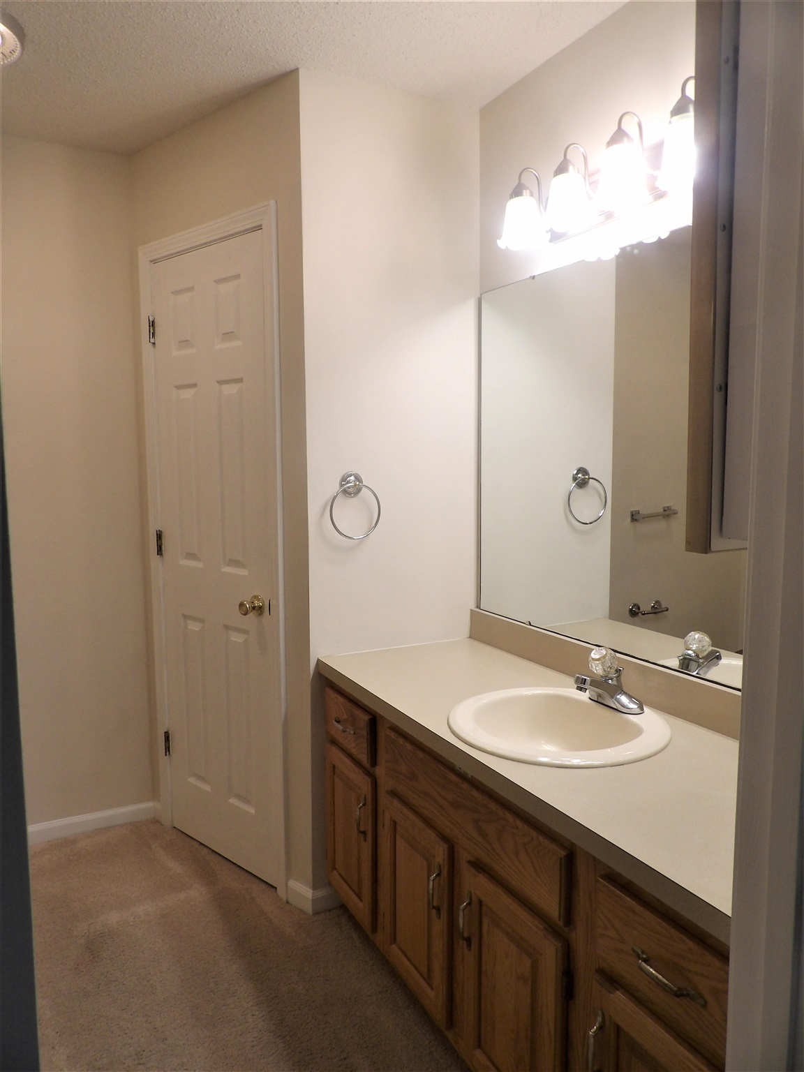 2504 North Morrison Road Muncie, IN 47304 - Photo 17 of 29 Gallery Image 17
