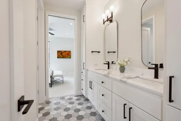 $3,150,000 | 4467 Lafayette Lane, Spring Park, MN 55384