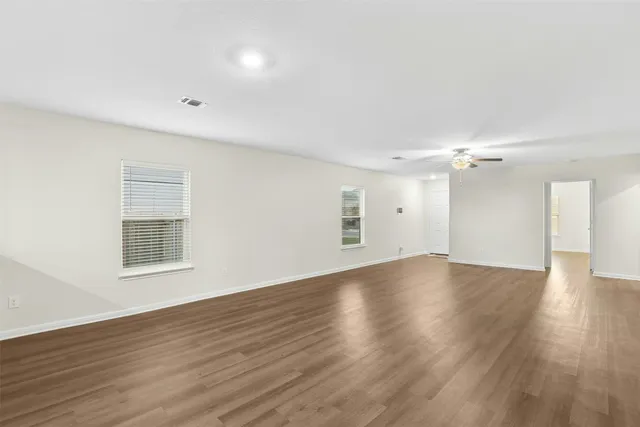 $1,825 | 16416 Farmhouse Lane, Elgin, TX 78621