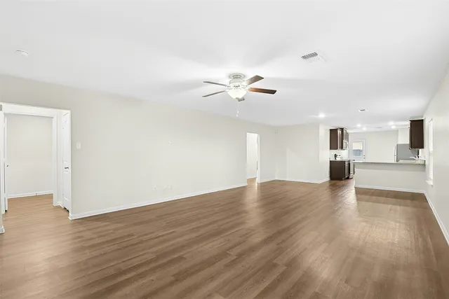 $1,825 | 16416 Farmhouse Lane, Elgin, TX 78621