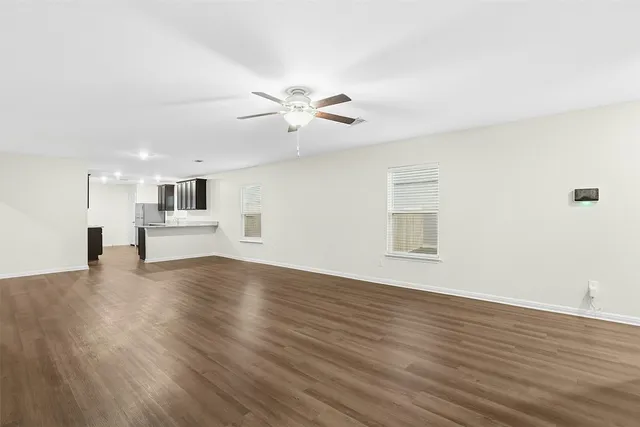 $1,825 | 16416 Farmhouse Lane, Elgin, TX 78621