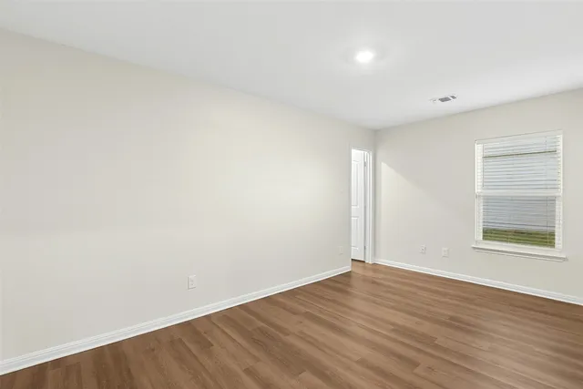 $1,825 | 16416 Farmhouse Lane, Elgin, TX 78621