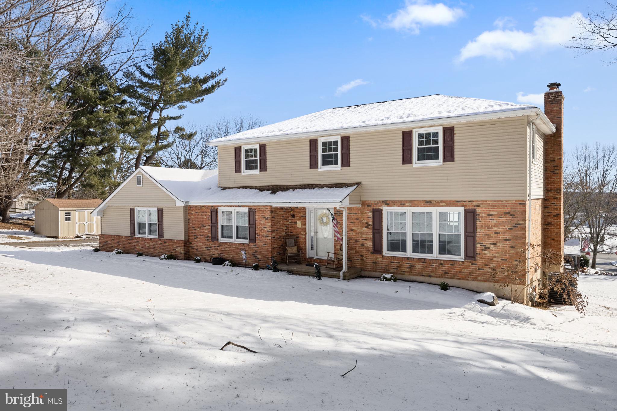 554 Holly Knoll Road Hockessin, DE 19707 - Photo 2 of 55