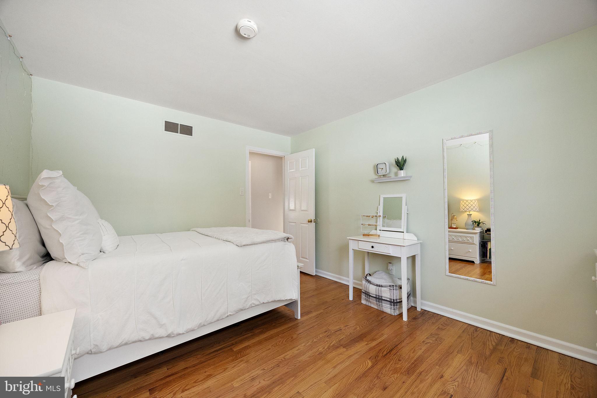 554 Holly Knoll Road Hockessin, DE 19707 - Photo 32 of 55