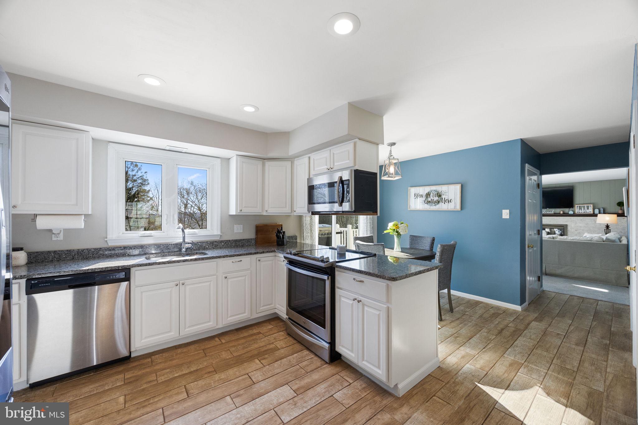 554 Holly Knoll Road Hockessin, DE 19707 - Photo 10 of 55