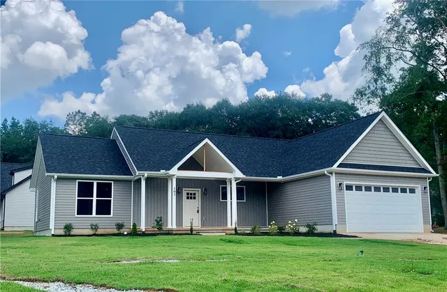 $299,900 | 105 Stephens Road, Pendleton, SC 29670