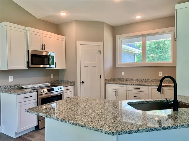 $299,900 | 105 Stephens Road, Pendleton, SC 29670