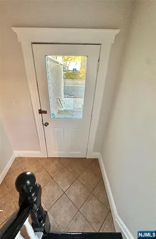 $1,850 | 112 Paris Avenue, Unit E, Northvale, NJ 07647