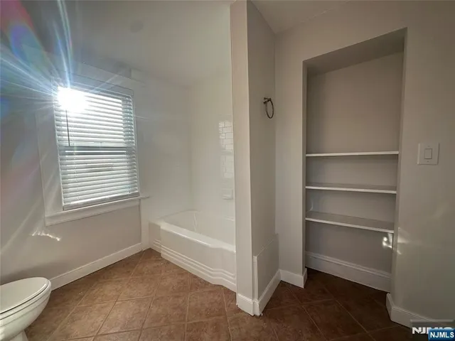 $1,850 | 112 Paris Avenue, Unit E, Northvale, NJ 07647