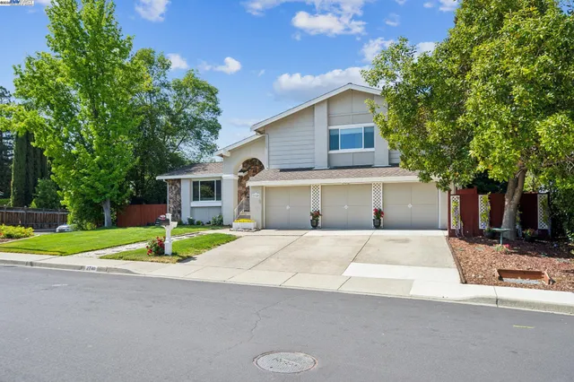 $1,799,000 | 2740 Mohawk Circle, San Ramon, CA 94583