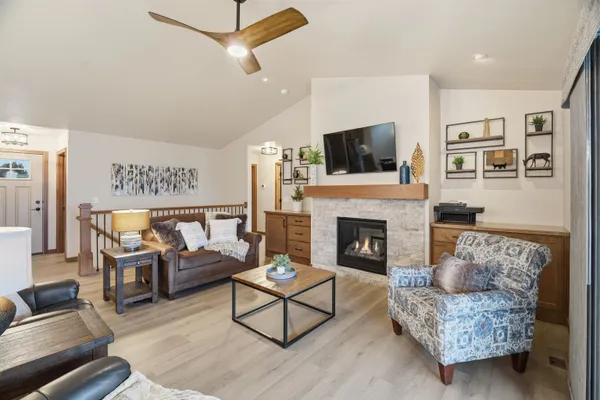 $549,900 | 2215 East Honeygold Court, Appleton, WI 54913