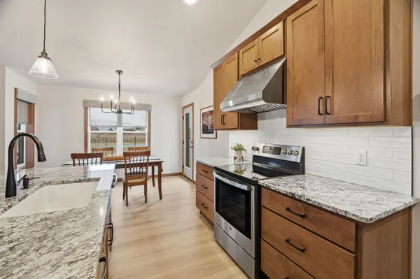 $549,900 | 2215 East Honeygold Court, Appleton, WI 54913