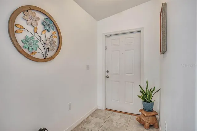 $2,100 | 12618 Sandpine Reserve Place, Gibsonton, FL 33534