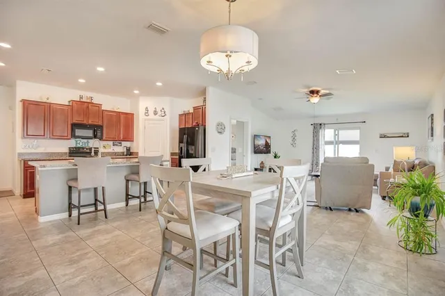 $2,100 | 12618 Sandpine Reserve Place, Gibsonton, FL 33534