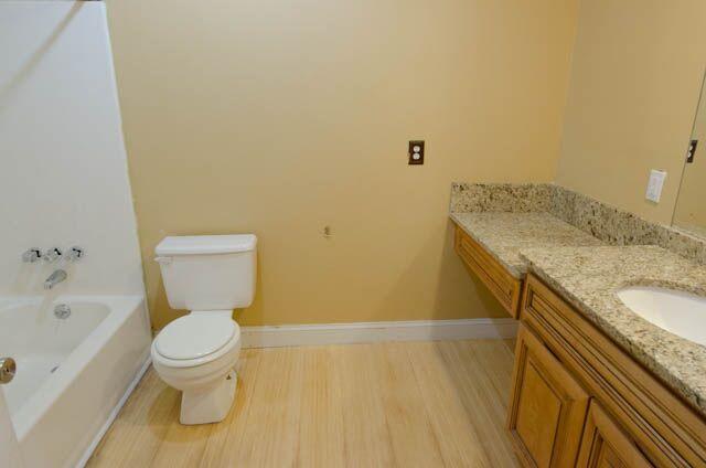 156 Manchester Road Summerville, SC 29486 - Photo 8 of 12 156 Manchester-11