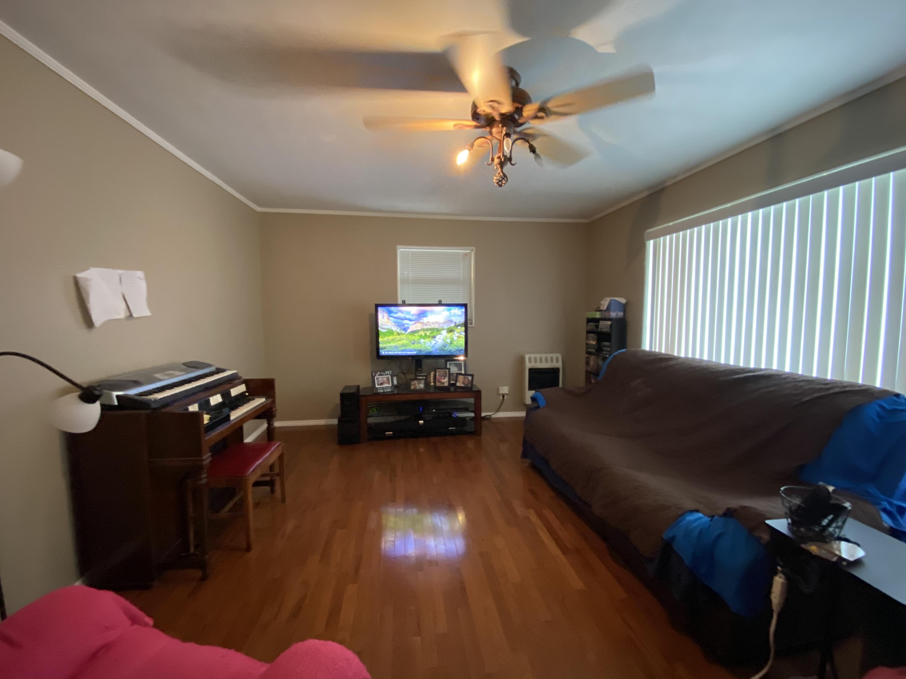 625 Overview Loop Jonesville, VA 24263 - Photo 4 of 14 Living Room