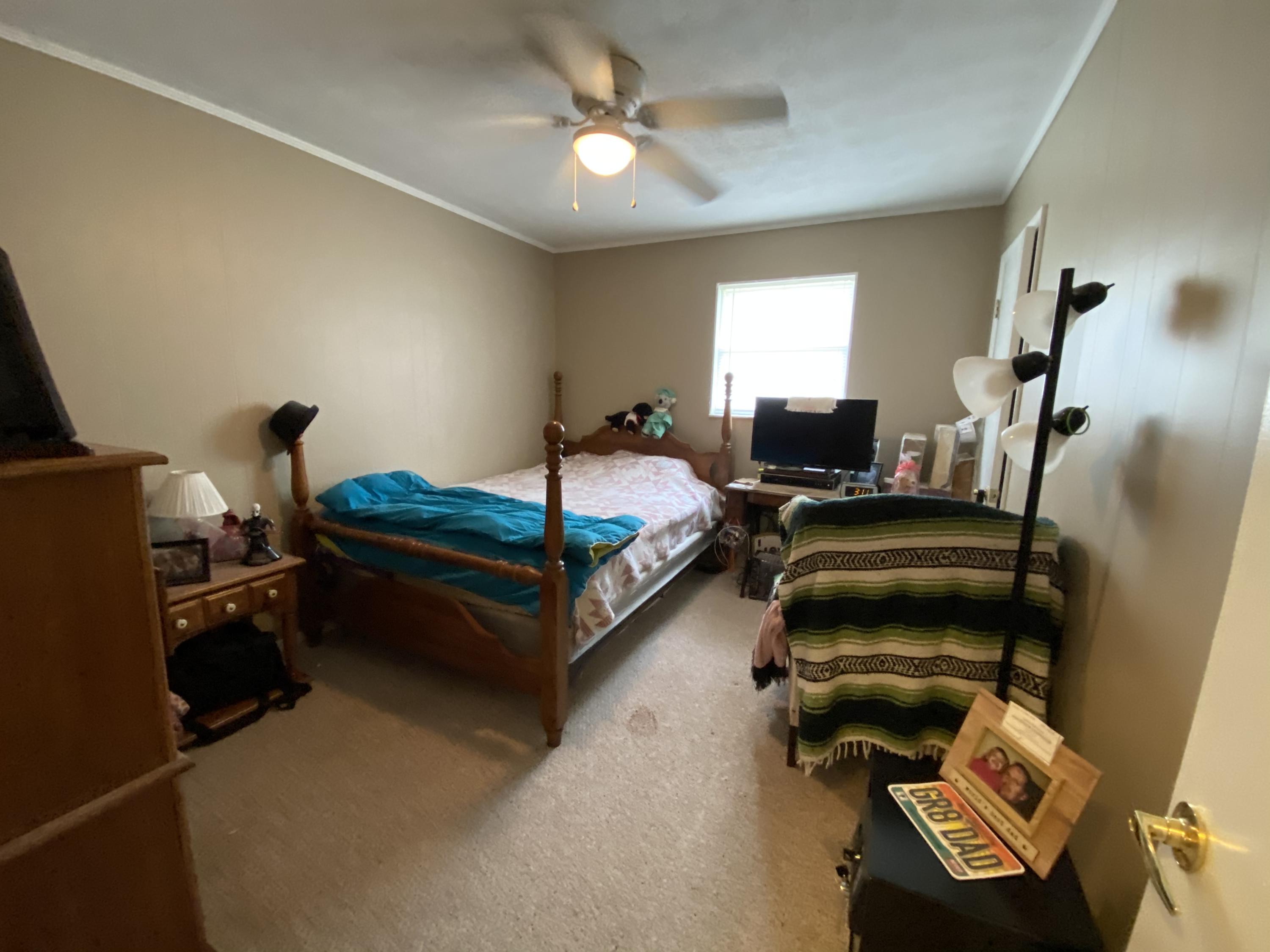 625 Overview Loop Jonesville, VA 24263 - Photo 8 of 14 Bedroom