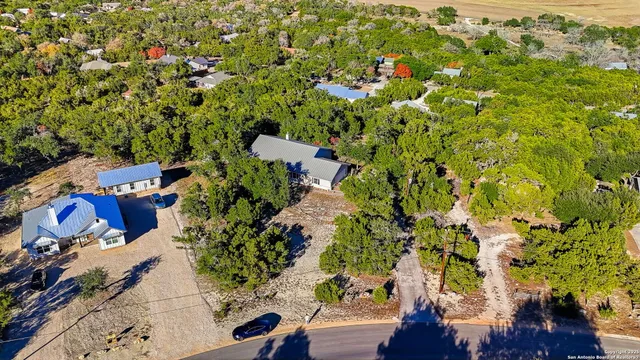 $419,900 | 1095 Stallion Springs Drive, Fischer, TX 78623