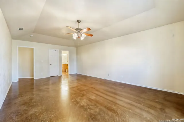 $419,900 | 1095 Stallion Springs Drive, Fischer, TX 78623