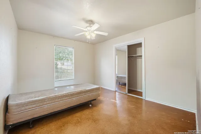 a view of outdoor space